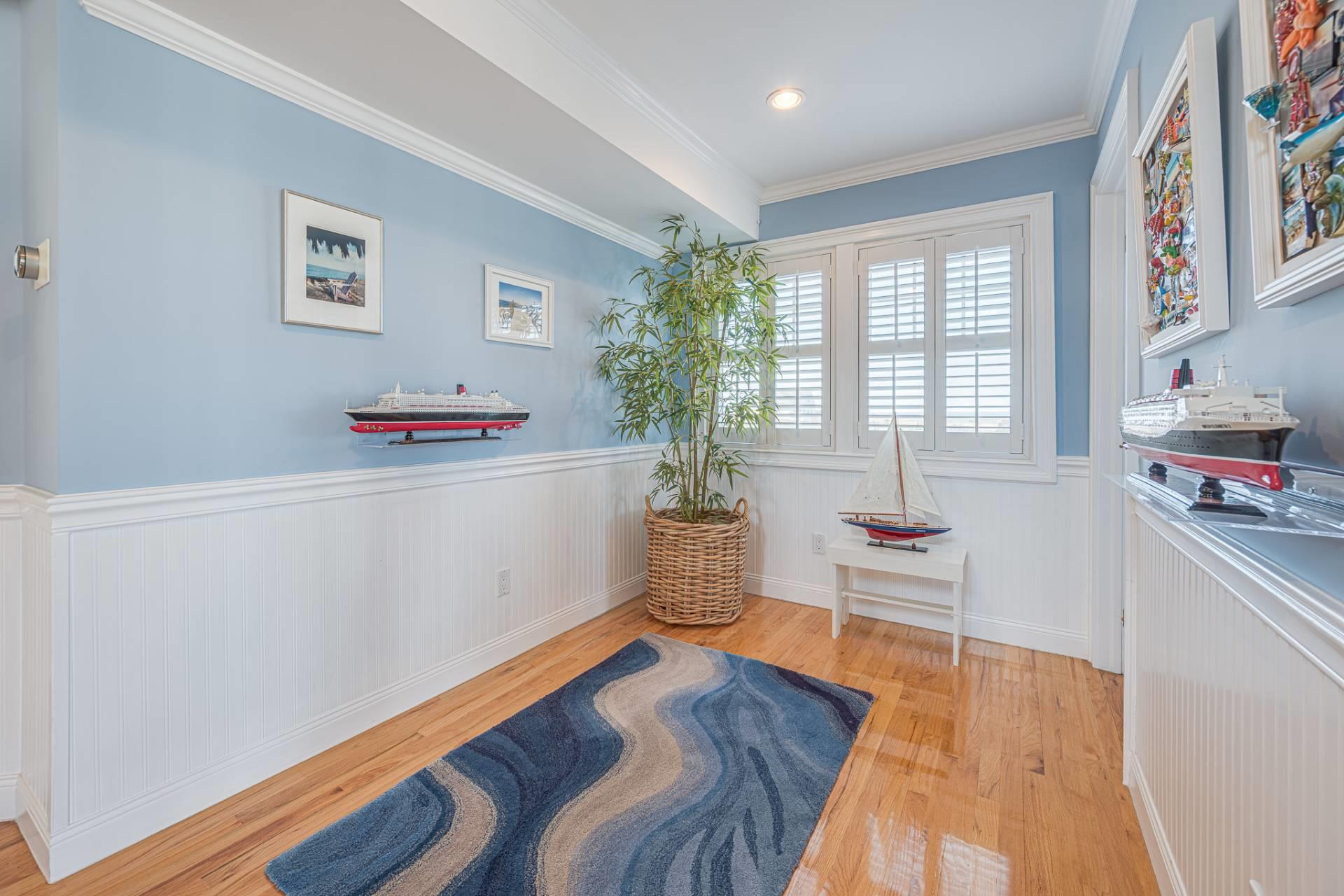 892 Dune Road, Westhampton Dunes, NY 11978