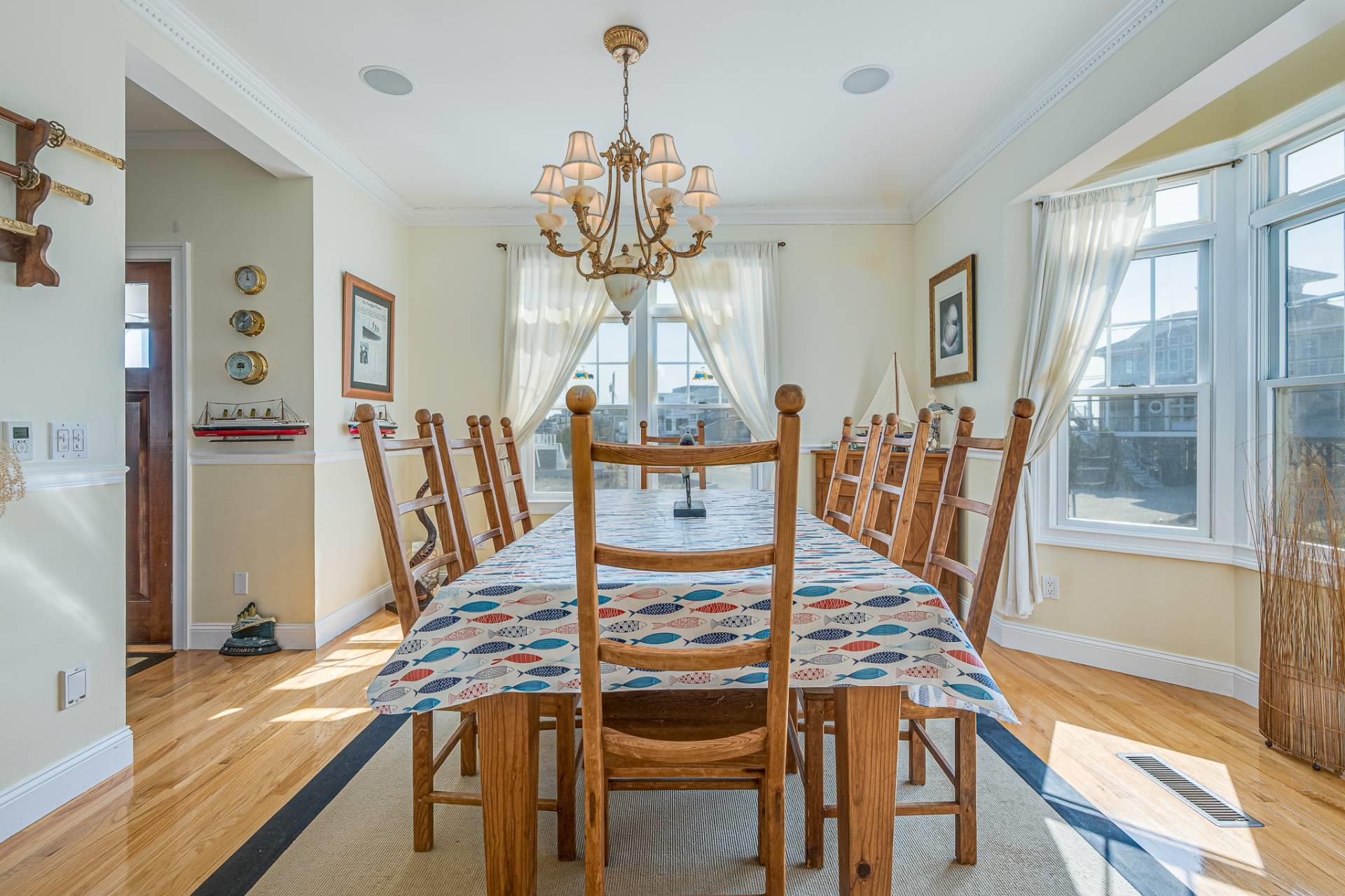 892 Dune Road, Westhampton Dunes, NY 11978