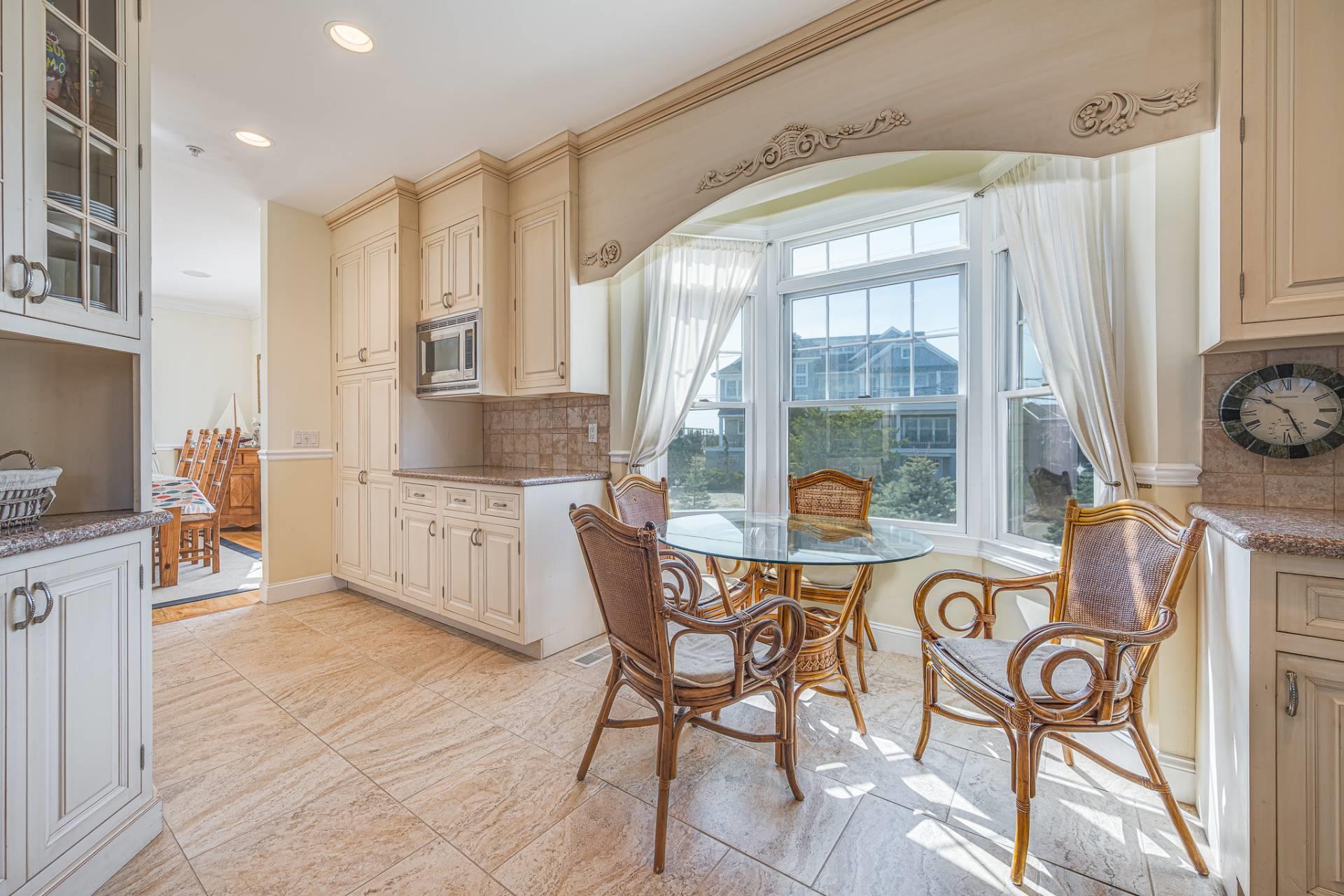 892 Dune Road, Westhampton Dunes, NY 11978