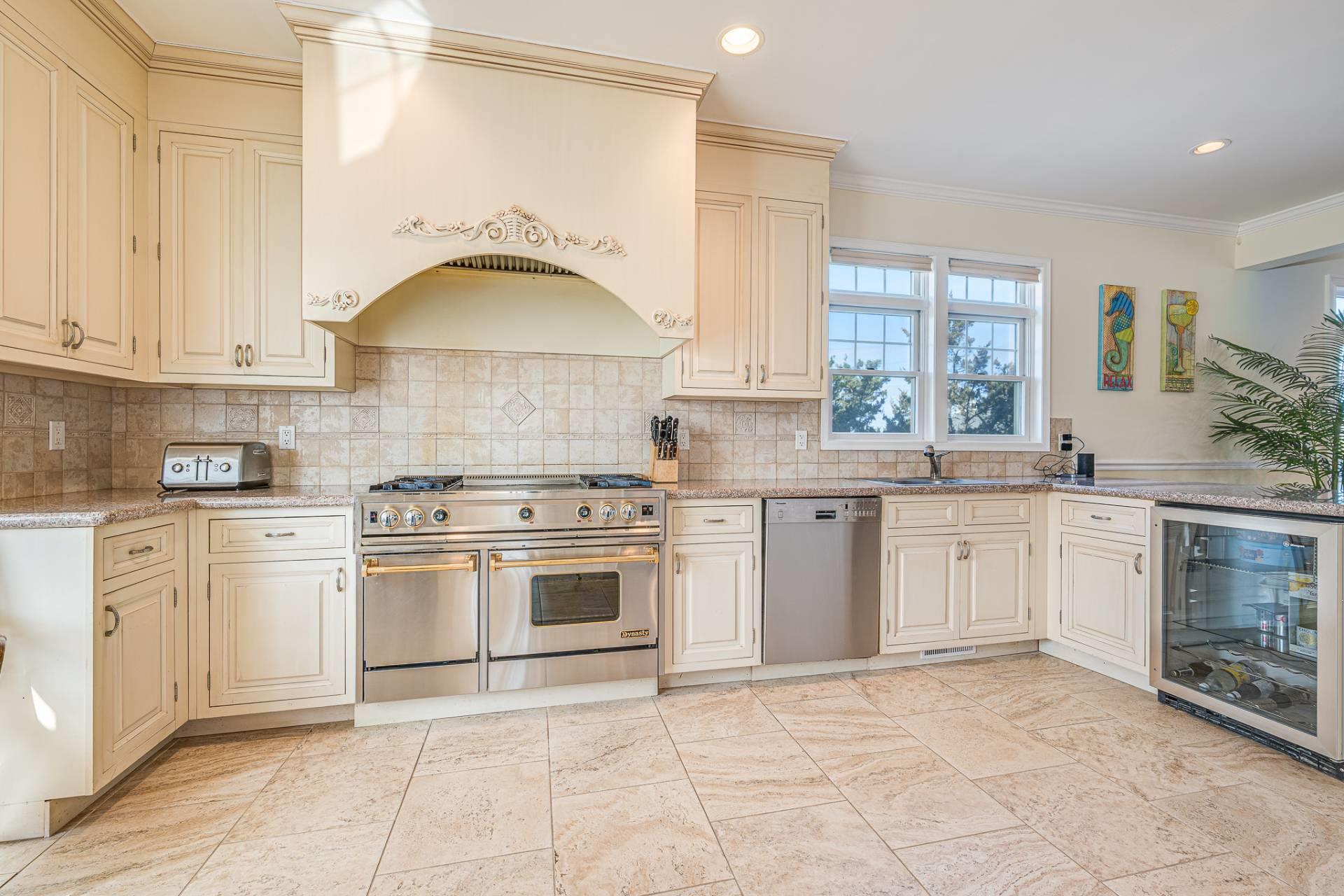 892 Dune Road, Westhampton Dunes, NY 11978