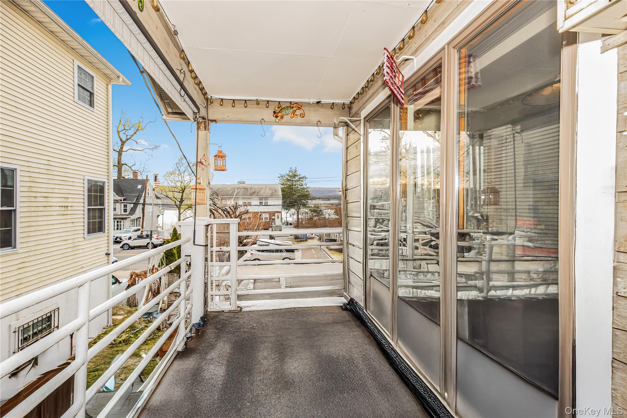 764 WARBURTON Avenue, Yonkers, NY 10701