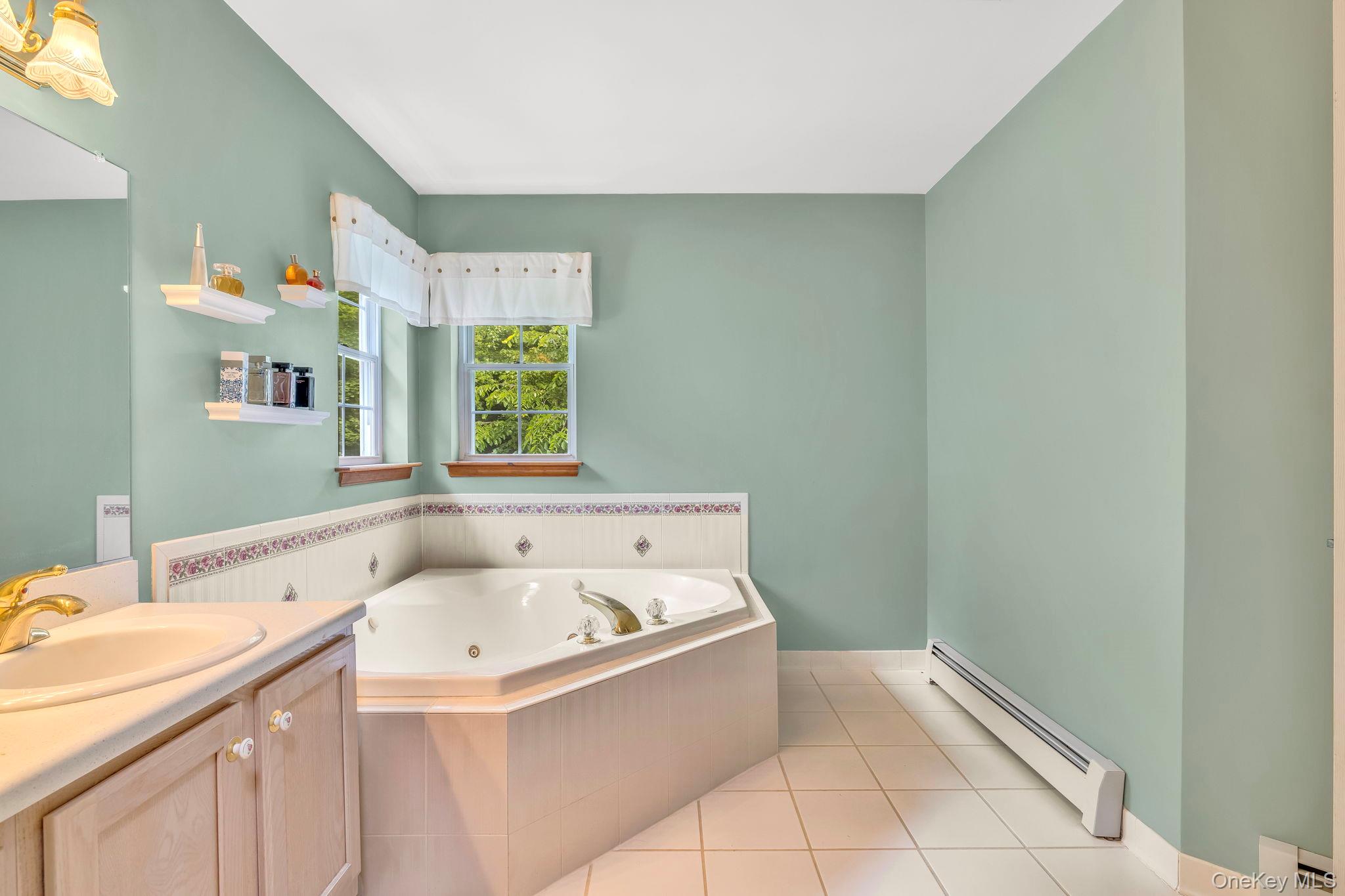 34 Melissa Lane, Washingtonville, NY 10992