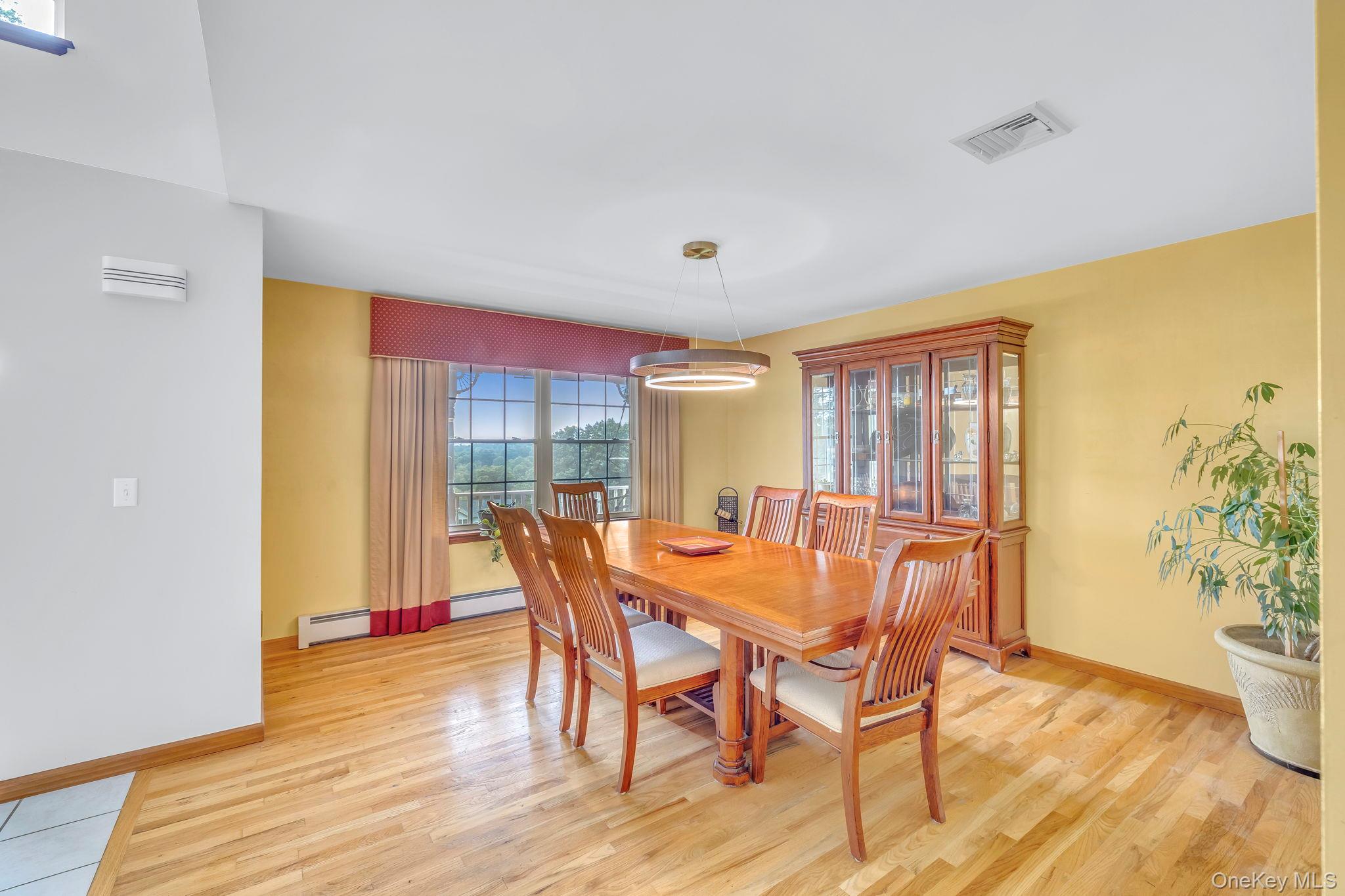 34 Melissa Lane, Washingtonville, NY 10992