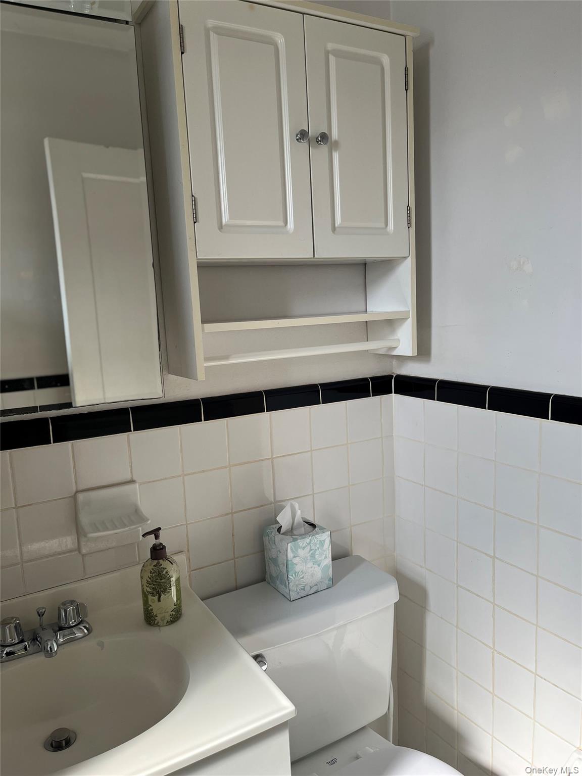 35-31 205 Street # 302, Bayside, NY 11360