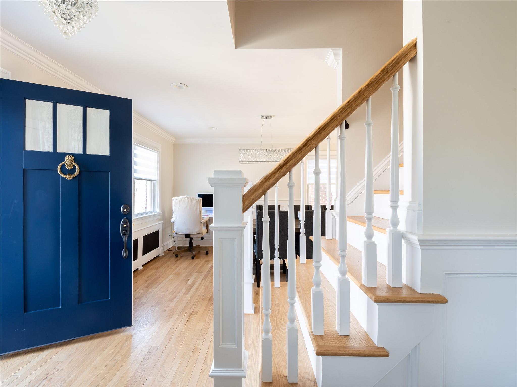 18 Cypress Avenue, Port Washington, NY 11050