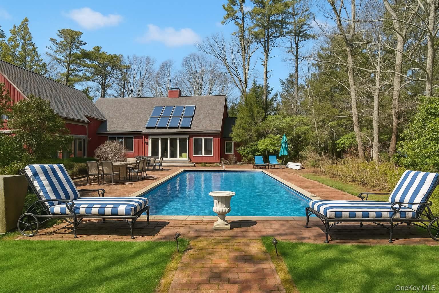 4 Marion Lane, East Hampton, NY 11937