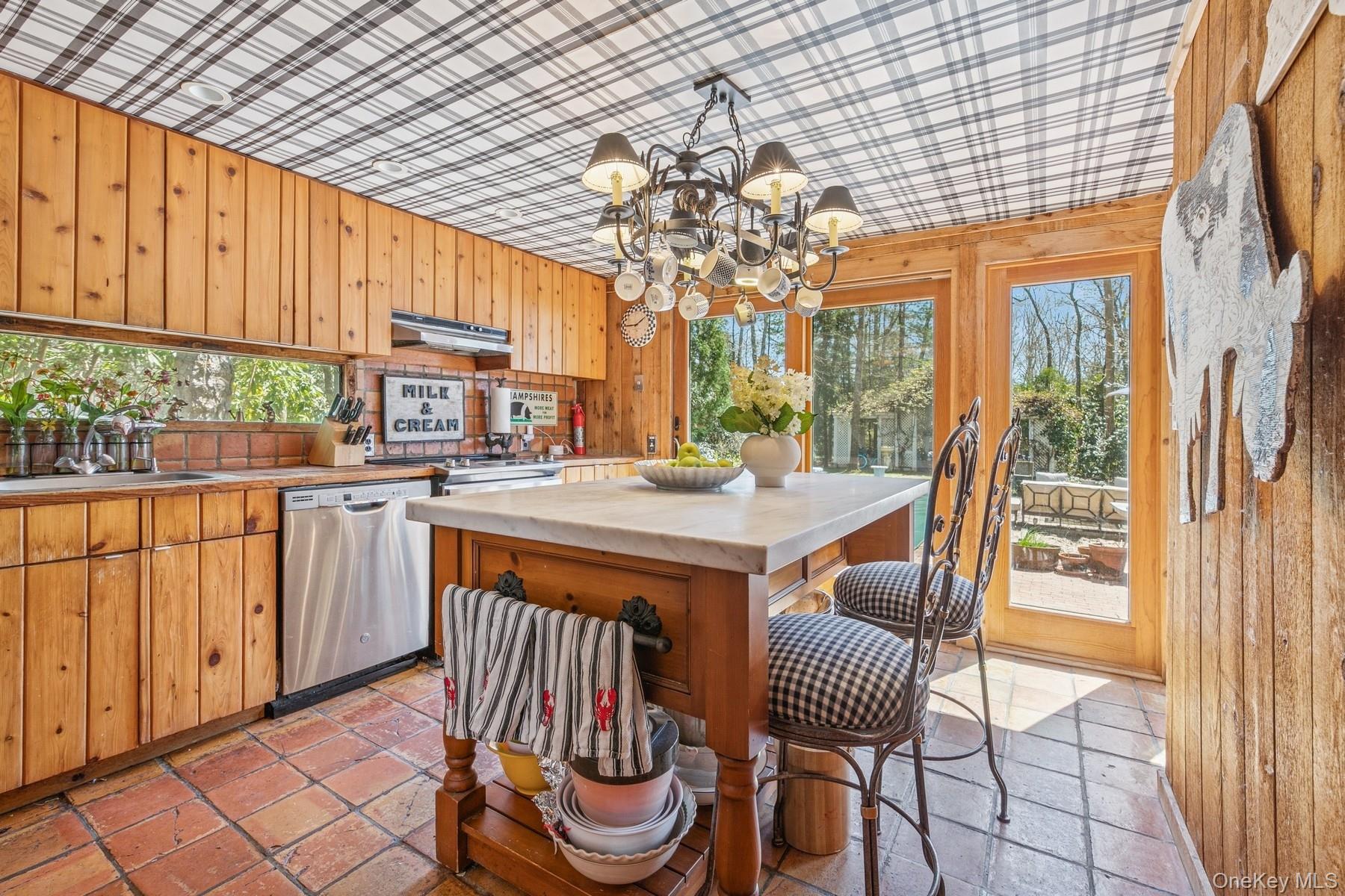 4 Marion Lane, East Hampton, NY 11937