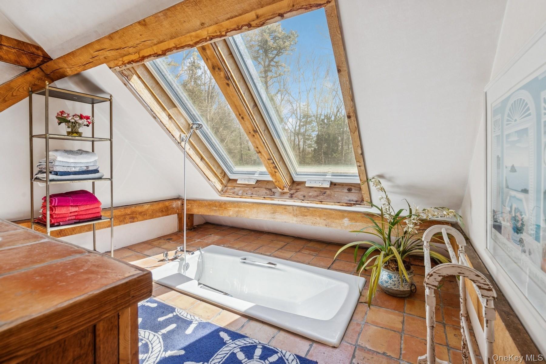 4 Marion Lane, East Hampton, NY 11937