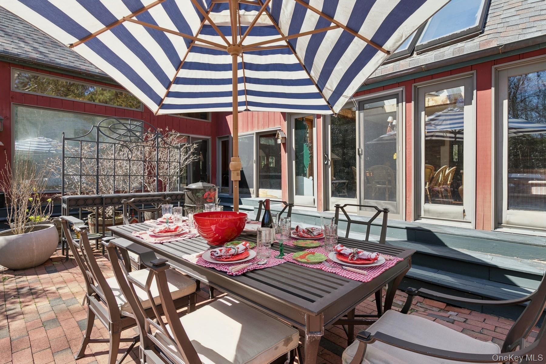 4 Marion Lane, East Hampton, NY 11937