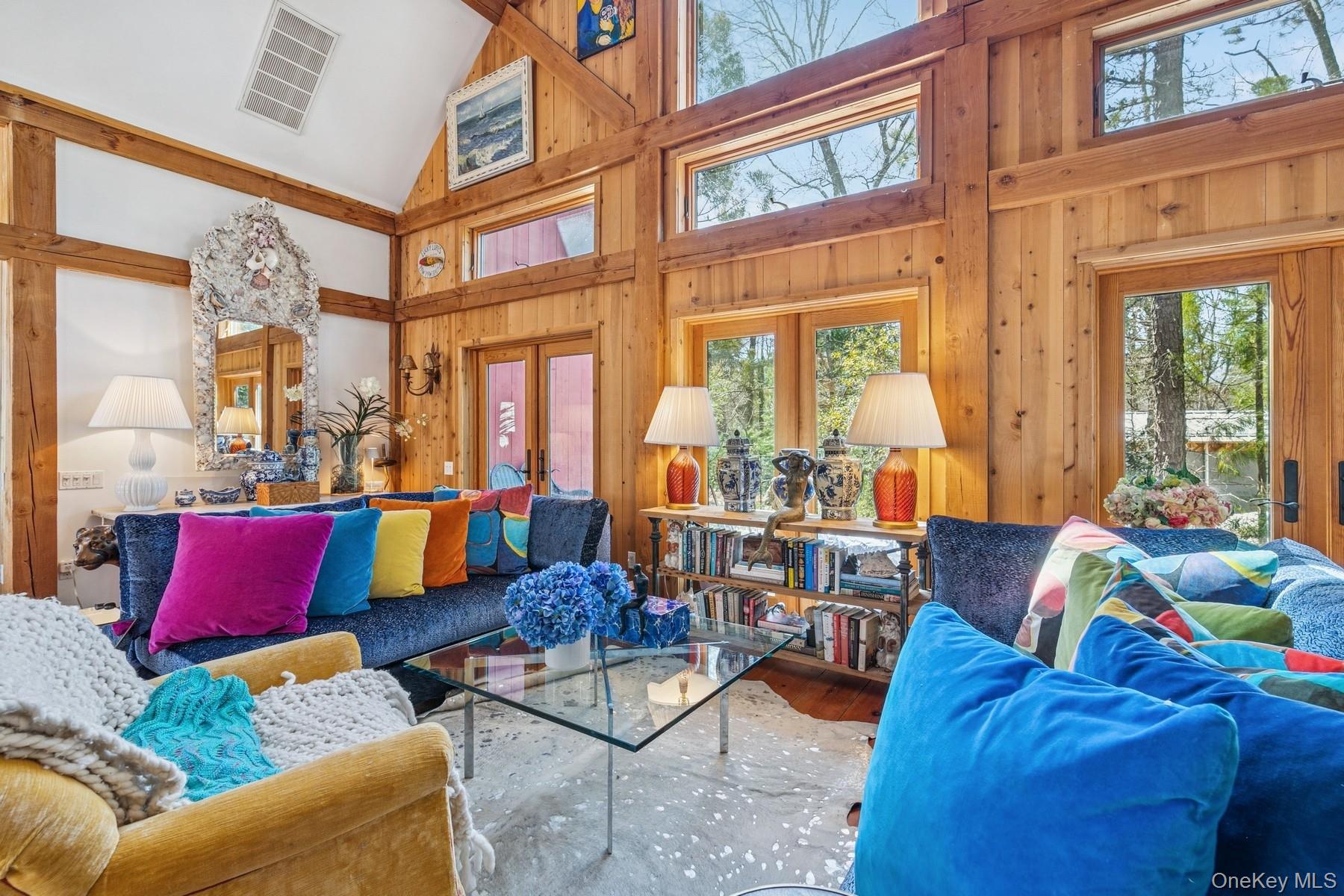 4 Marion Lane, East Hampton, NY 11937