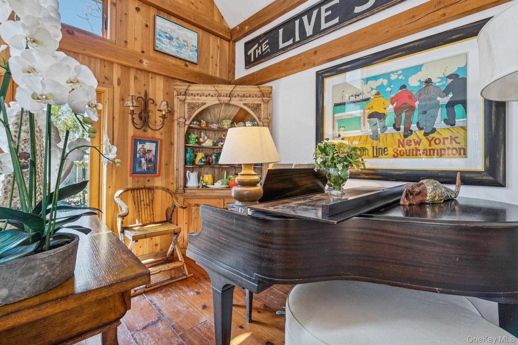 4 Marion Lane, East Hampton, NY 11937