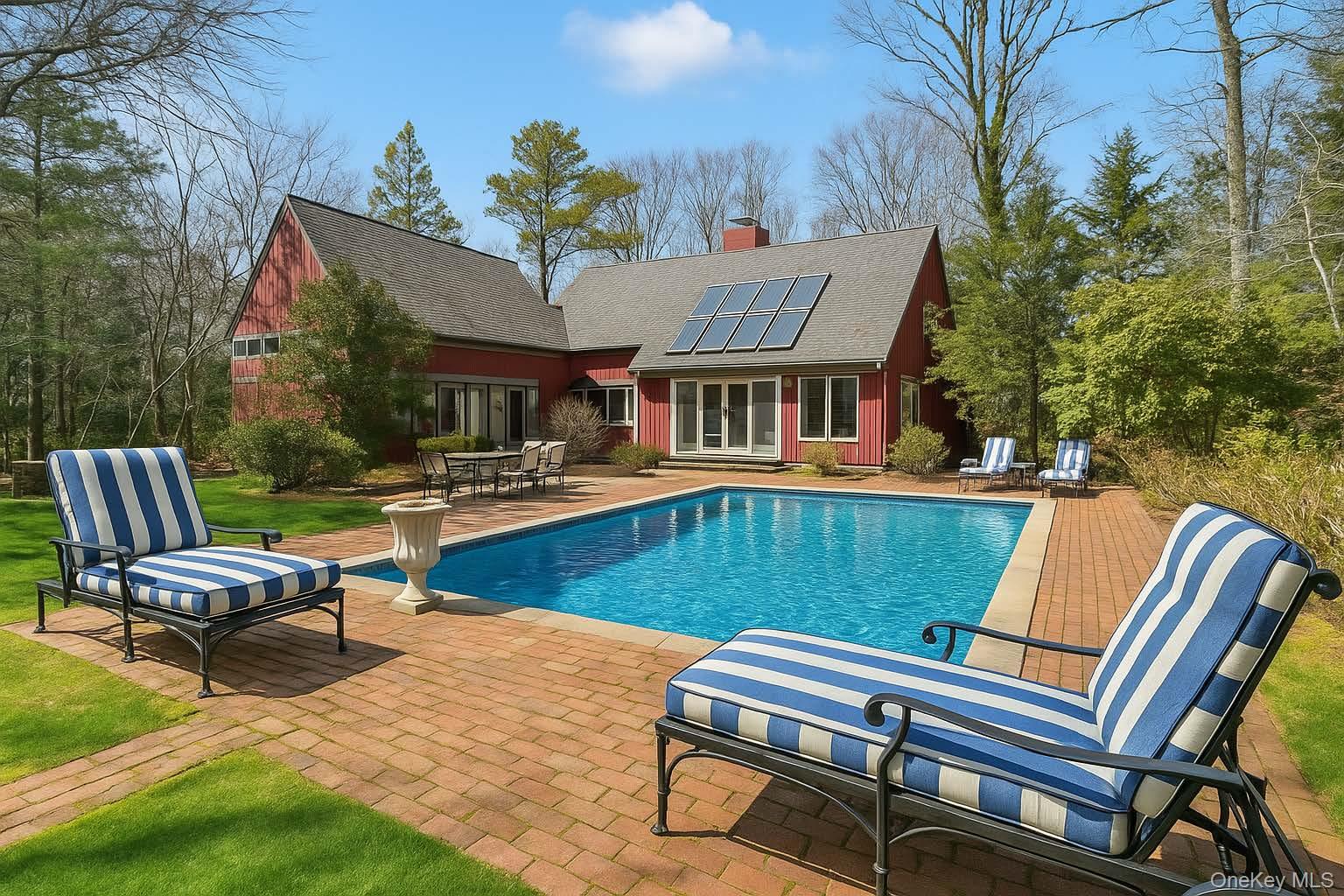 4 Marion Lane, East Hampton, NY 11937