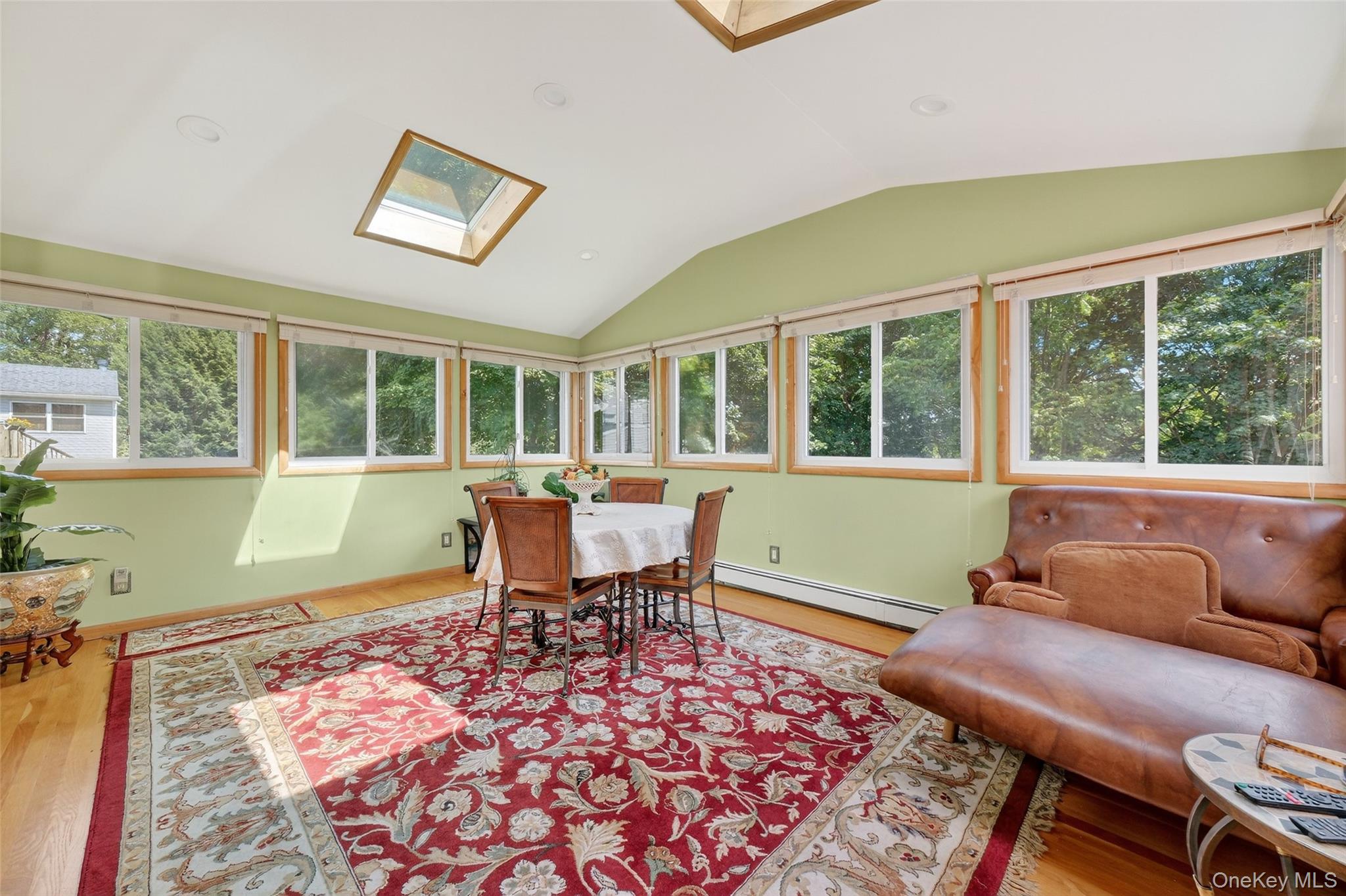 6 North Drive, Poughkeepsie, NY 12603