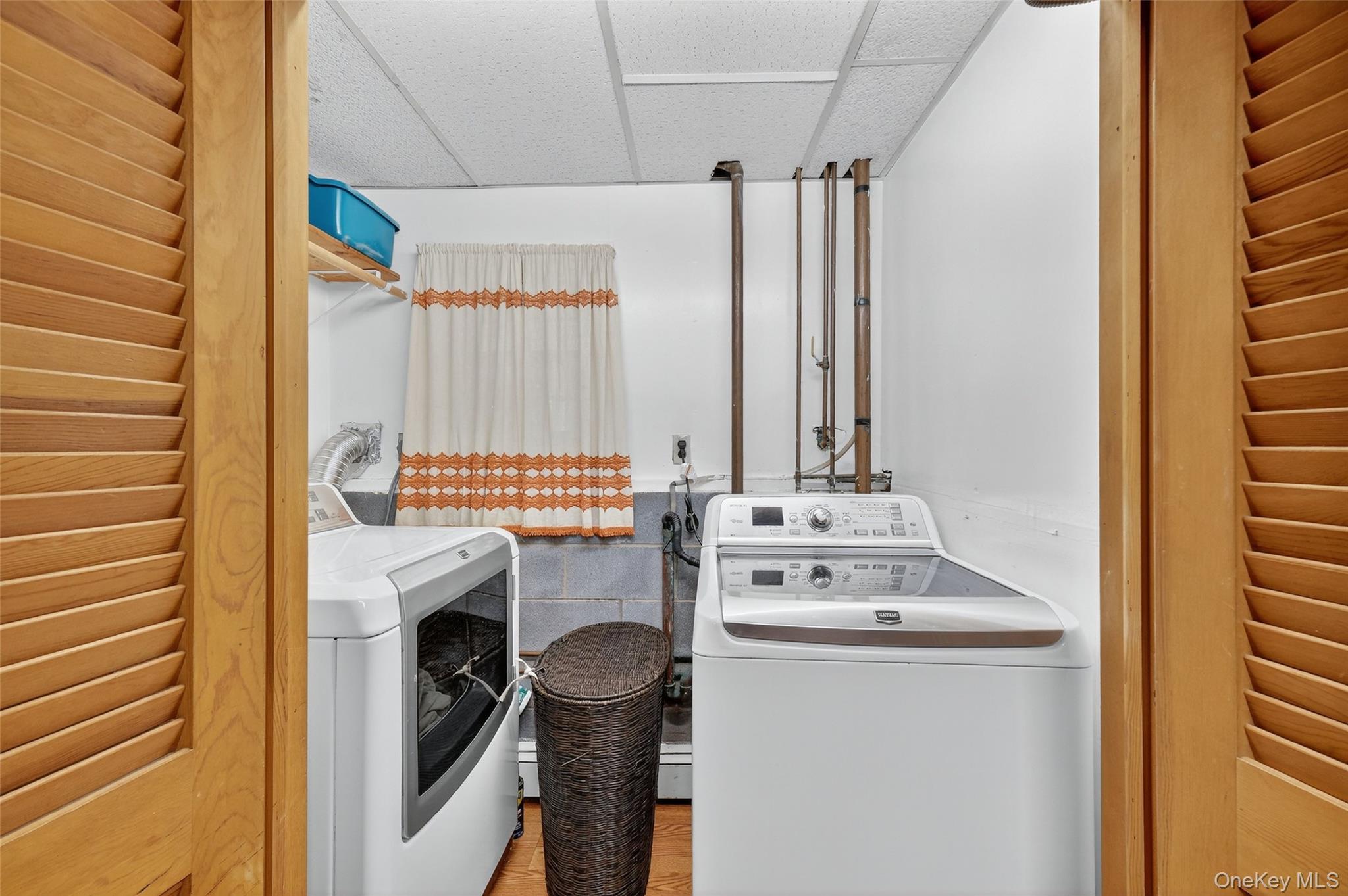 6 North Drive, Poughkeepsie, NY 12603