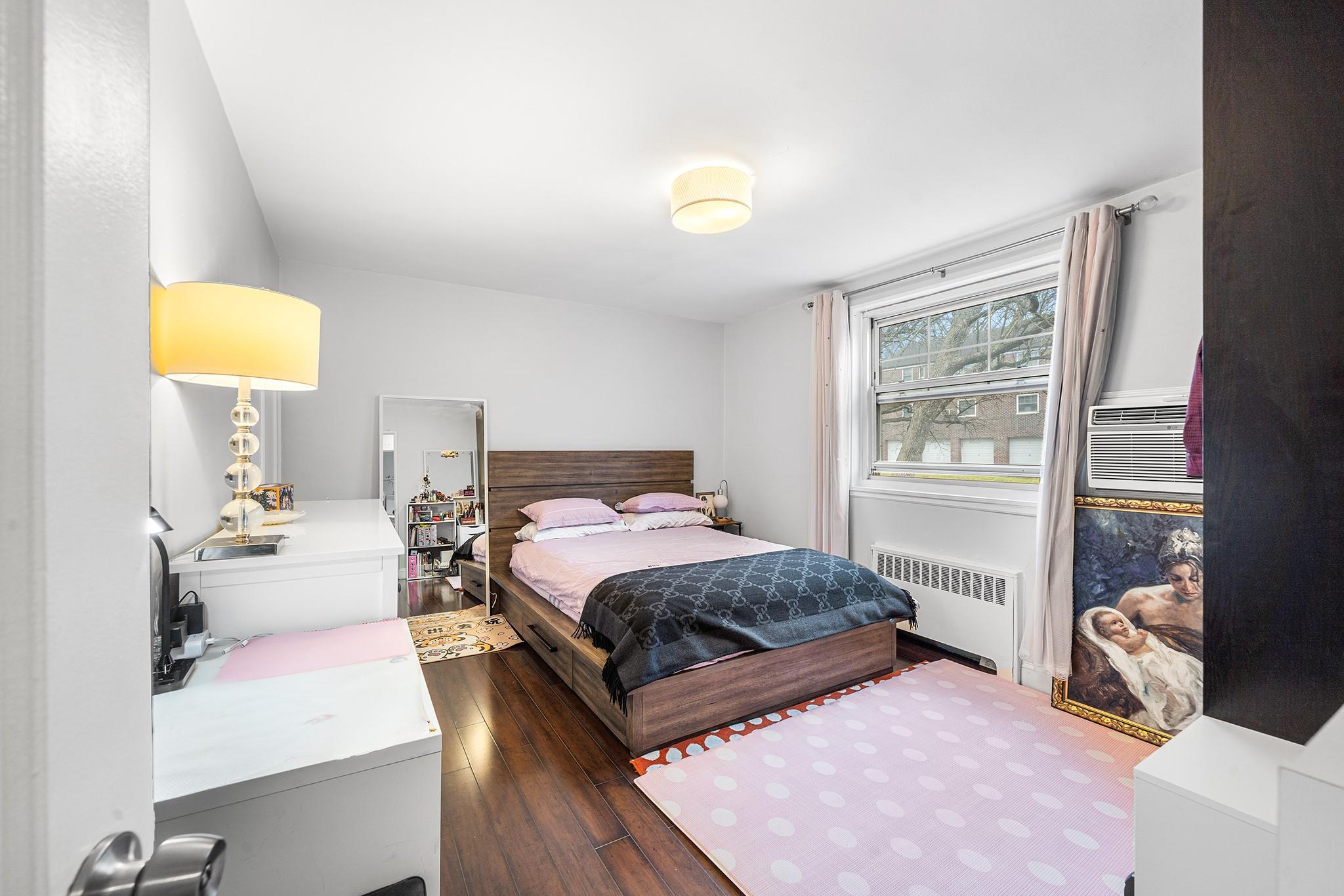 57-45 Marathon Parkway # Uppr, Little Neck, NY 11362