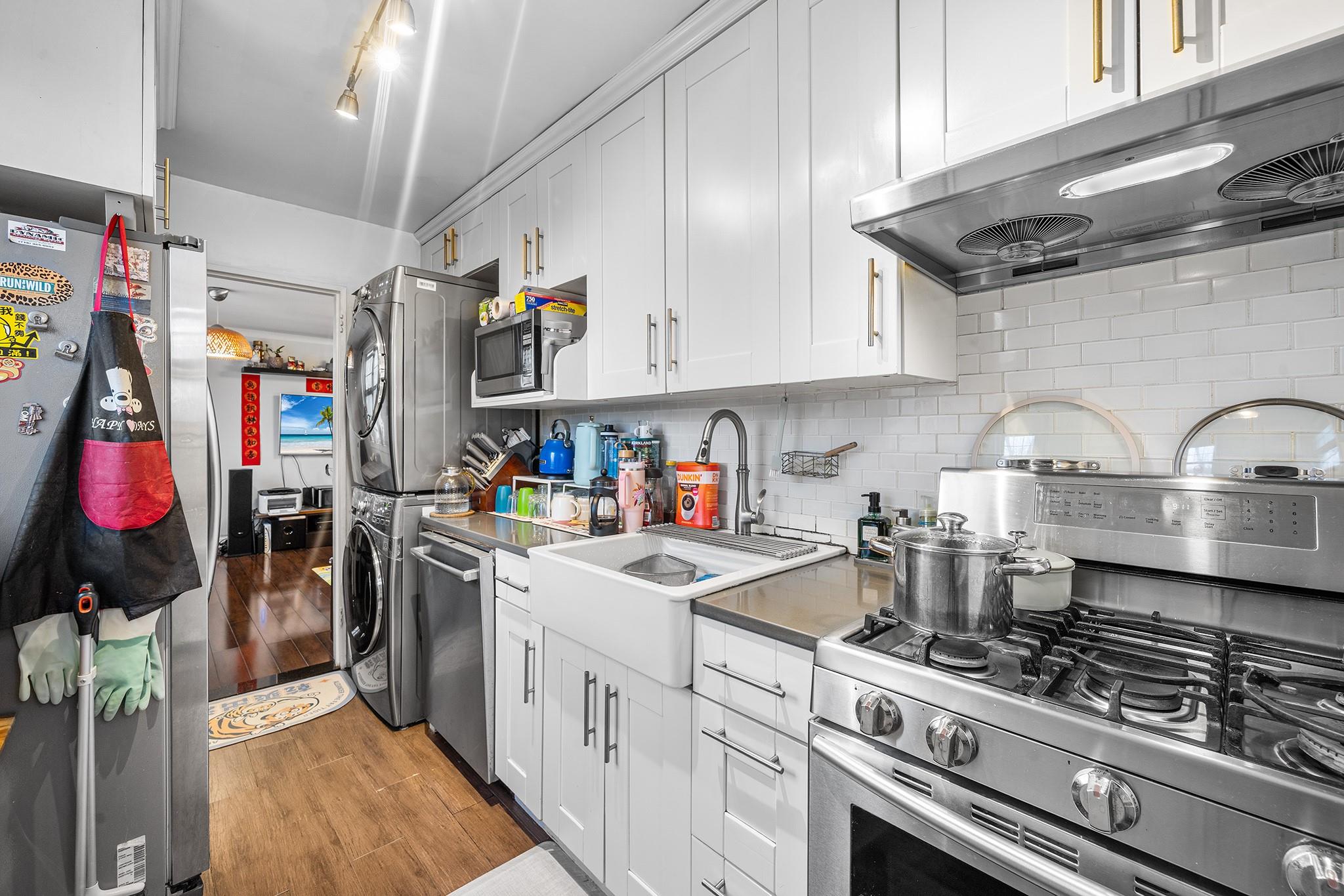 57-45 Marathon Parkway # Uppr, Little Neck, NY 11362