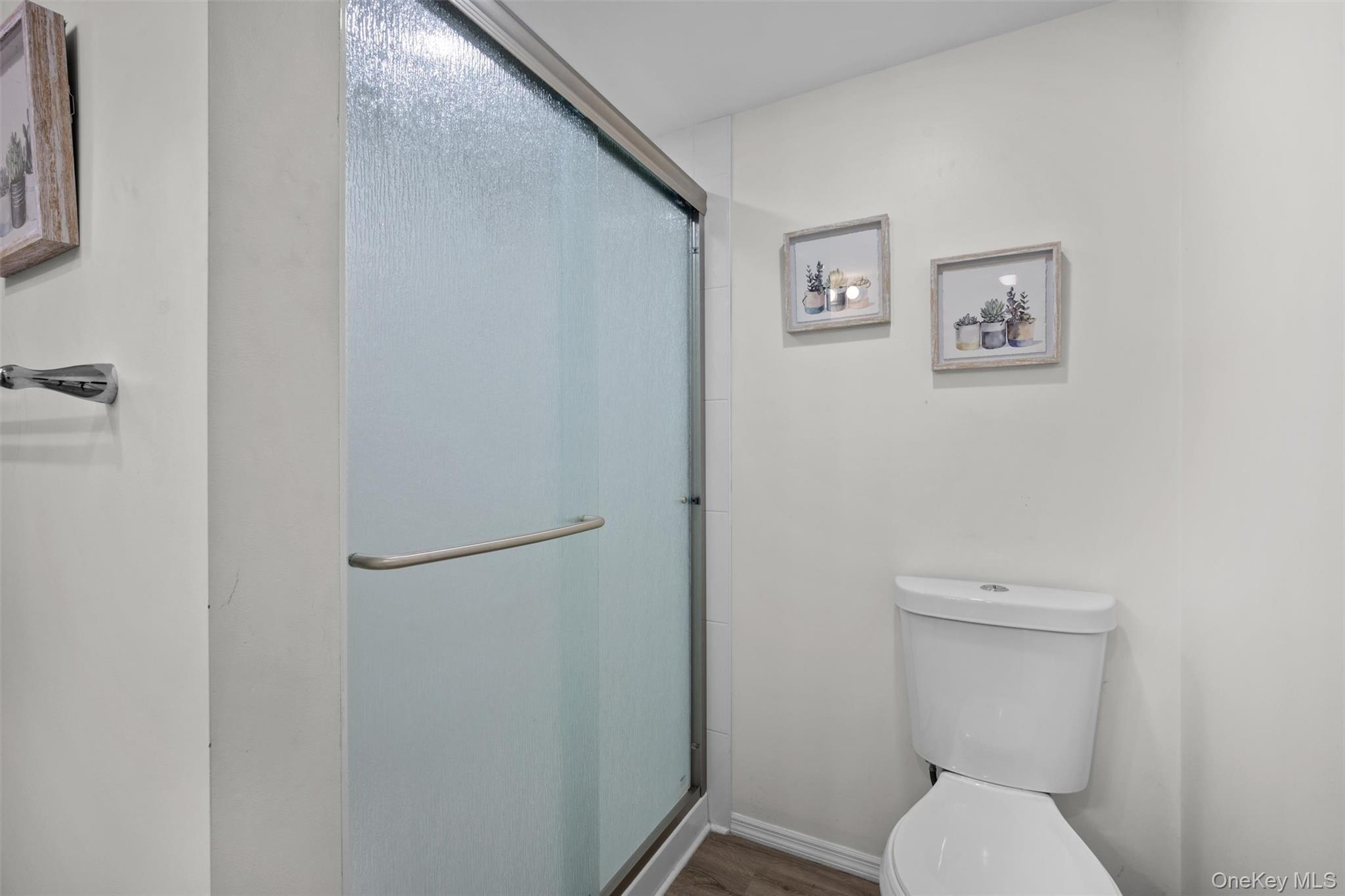 16 Titus Road, Poughkeepsie, NY 12603