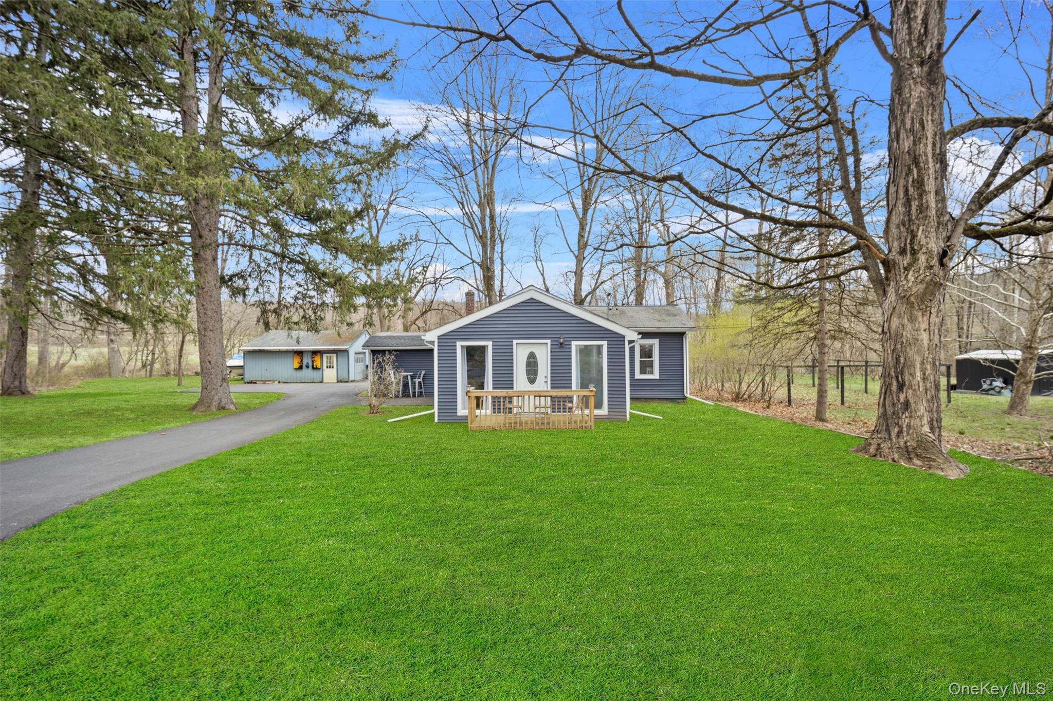 16 Titus Road, Poughkeepsie, NY 12603