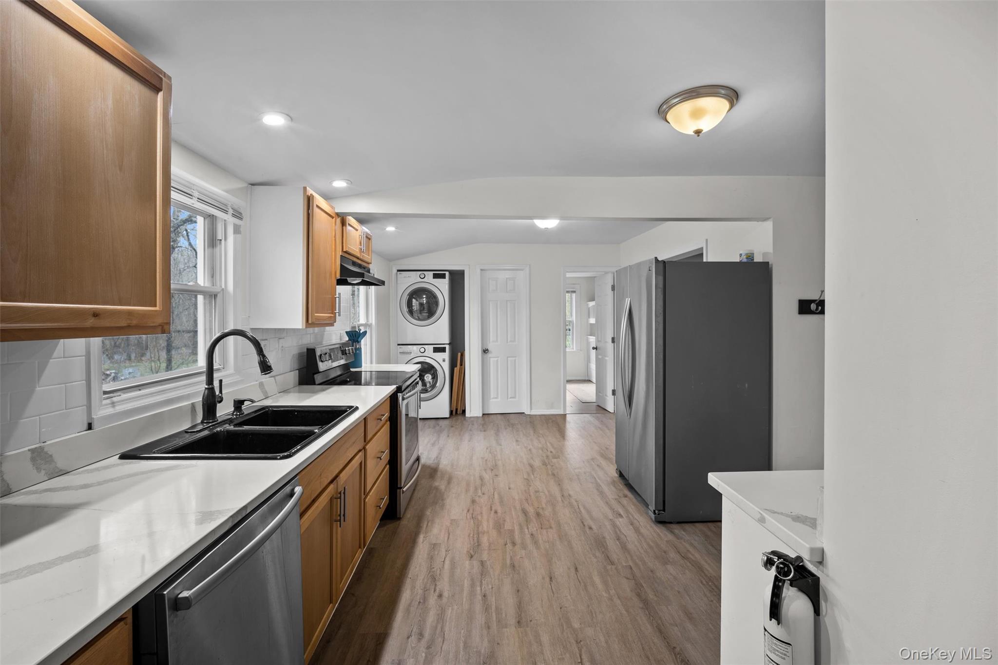 16 Titus Road, Poughkeepsie, NY 12603