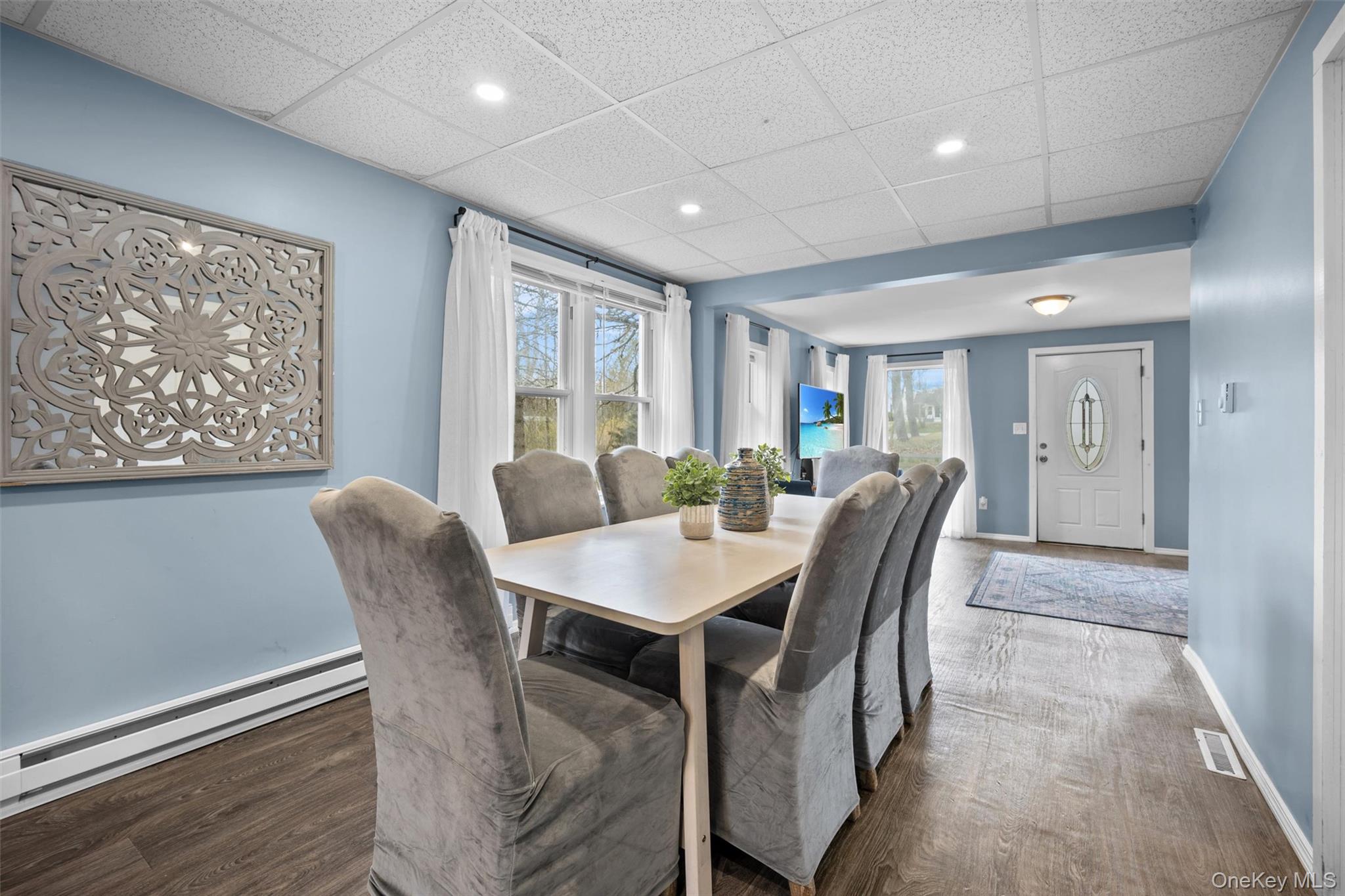 16 Titus Road, Poughkeepsie, NY 12603