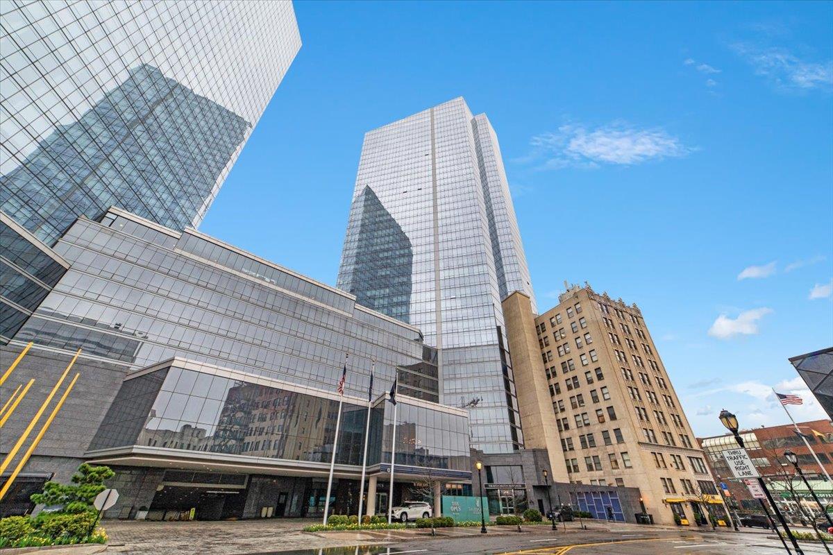 1 Renaissance Square # 12B, White Plains, NY 10601
