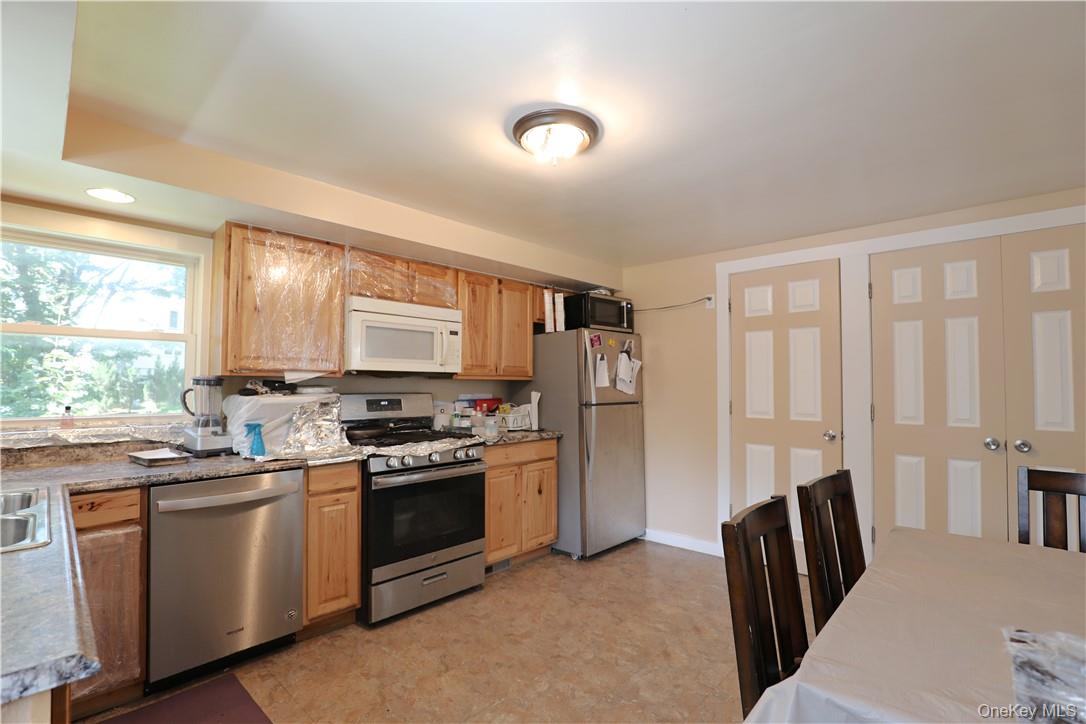 110 W Bridge Street, Saugerties, NY 12477