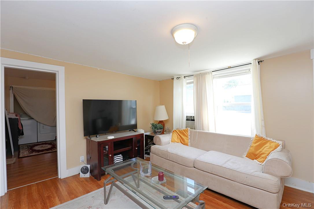 110 W Bridge Street, Saugerties, NY 12477