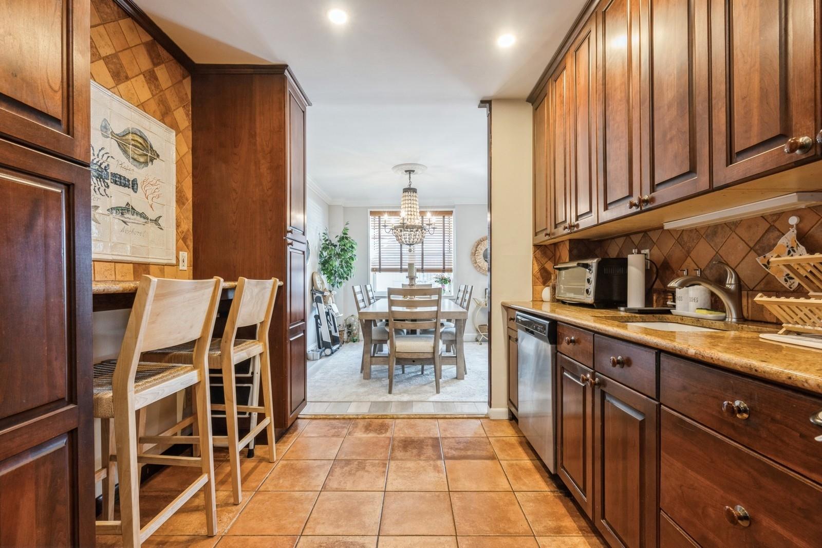 700 Shore Road # 2Z, Long Beach, NY 11561