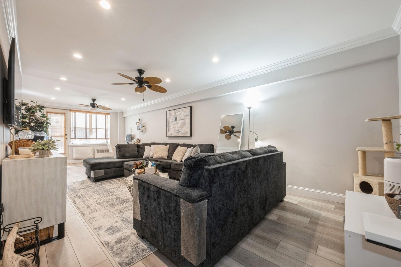 700 Shore Road # 2Z, Long Beach, NY 11561