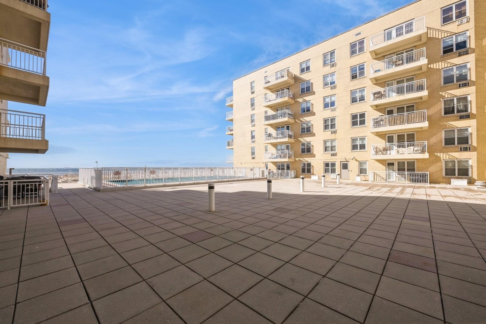 700 Shore Road # 2Z, Long Beach, NY 11561