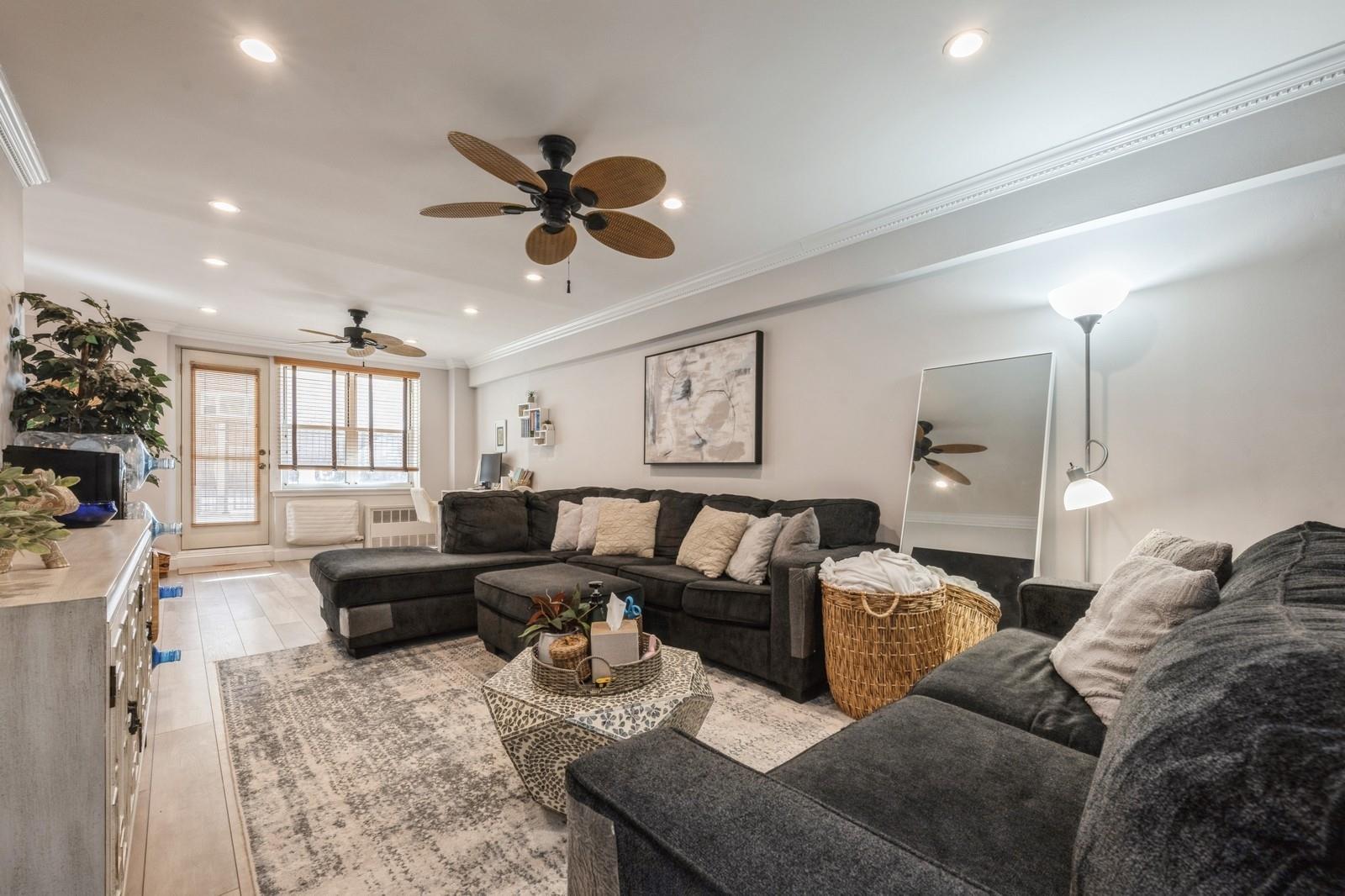 700 Shore Road # 2Z, Long Beach, NY 11561