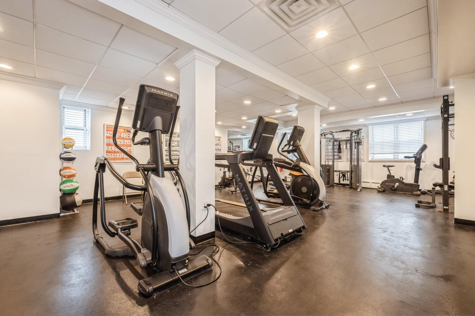 700 Shore Road # 2Z, Long Beach, NY 11561