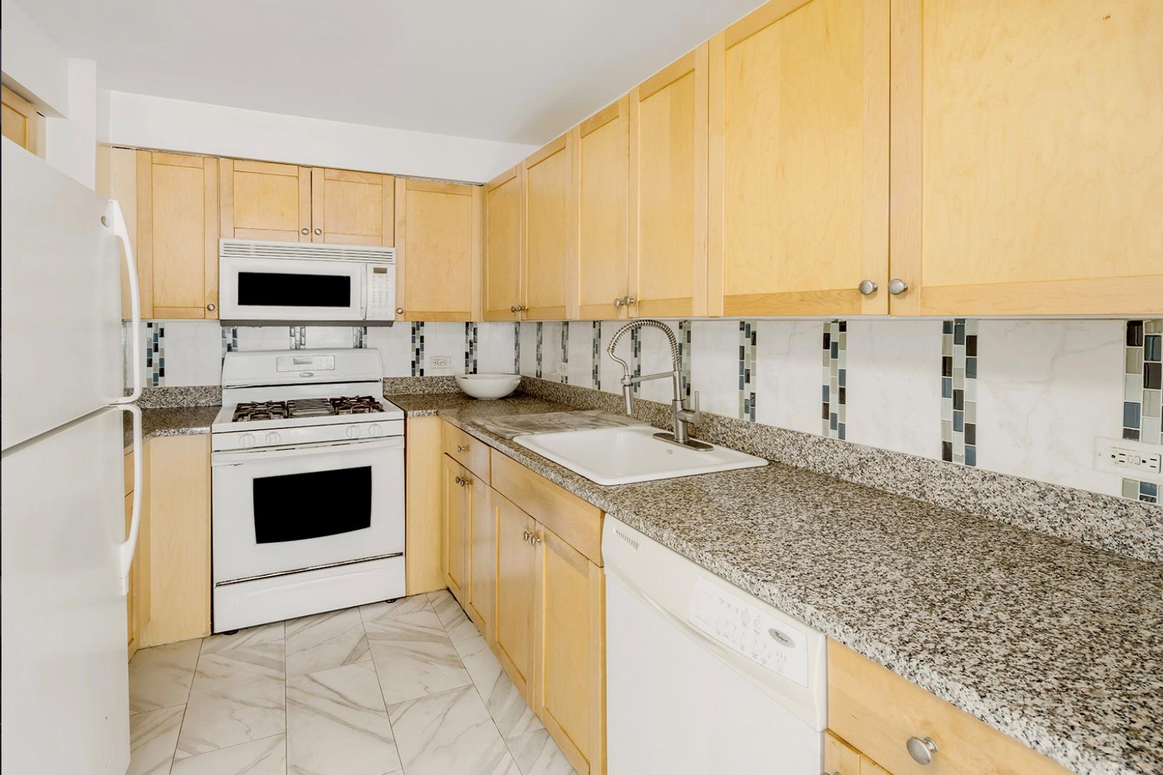 300 W 145th Street # 2C, New York (Manhattan), NY 10039