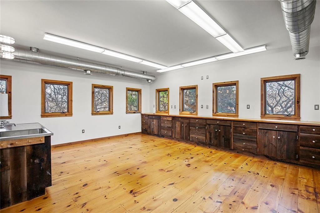 1635 Isabella Beach Road, Fishers Island, NY 06390