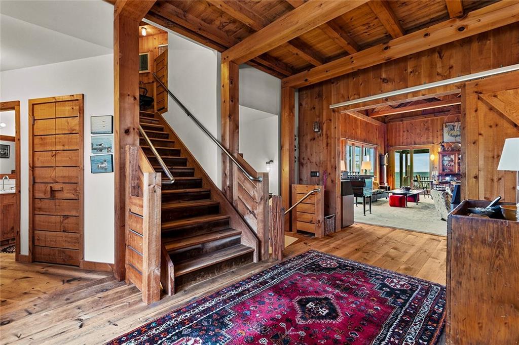 1635 Isabella Beach Road, Fishers Island, NY 06390