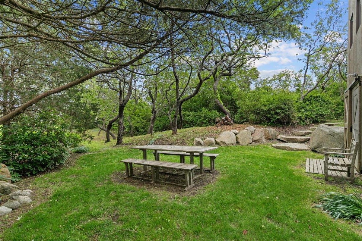 1635 Isabella Beach Road, Fishers Island, NY 06390