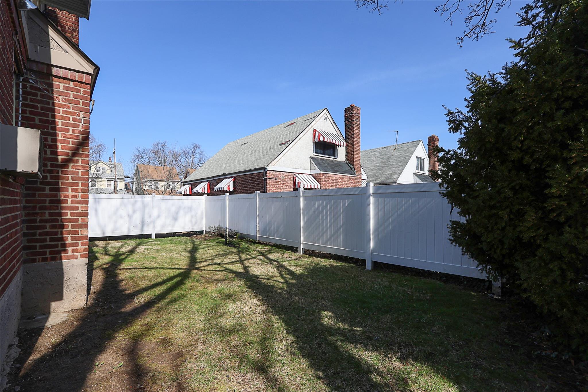 11259 Mayville Street, Saint Albans, NY 11412