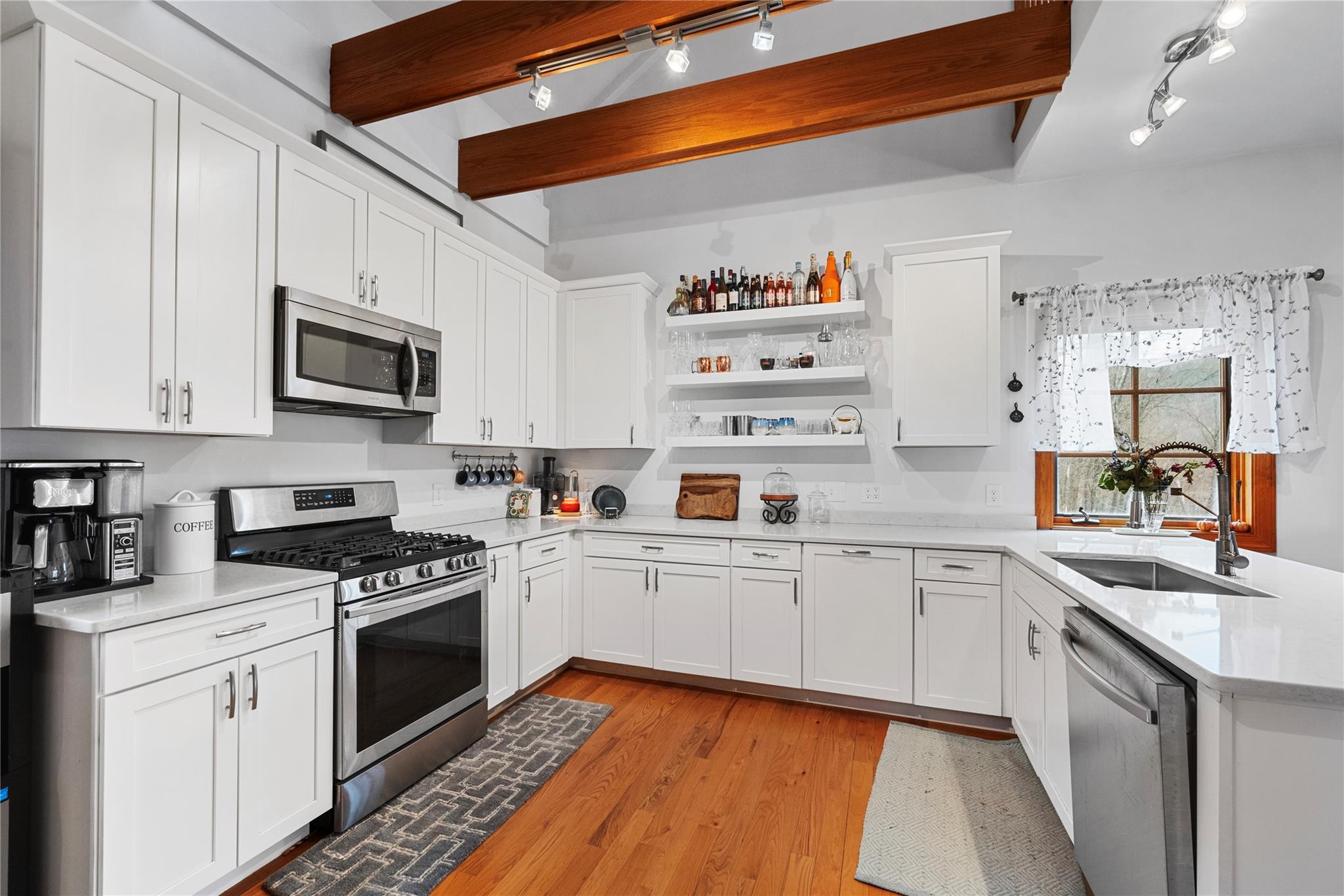 4223 NY State Route 97, Barryville, NY 12719