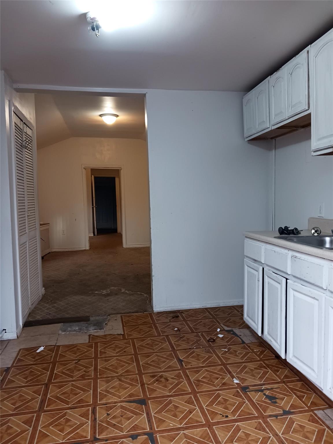 102-23 Russell Street, Hamilton Beach, NY 11414