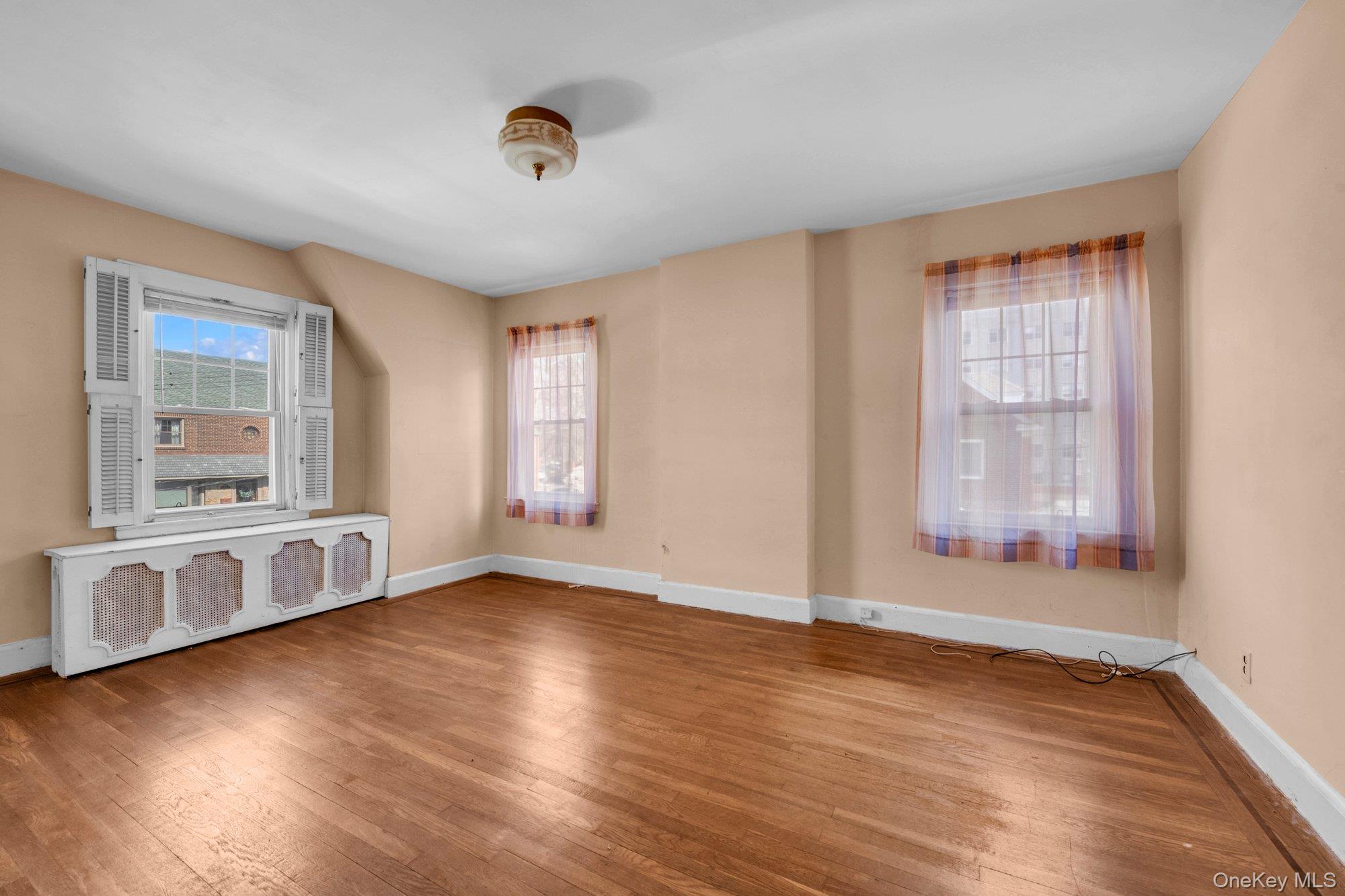 1242 Pawnee Place, Bronx, NY 10461