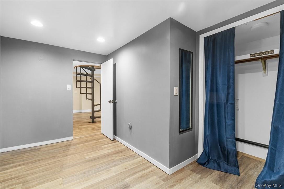 545 Shore Drive, New Windsor, NY 12553