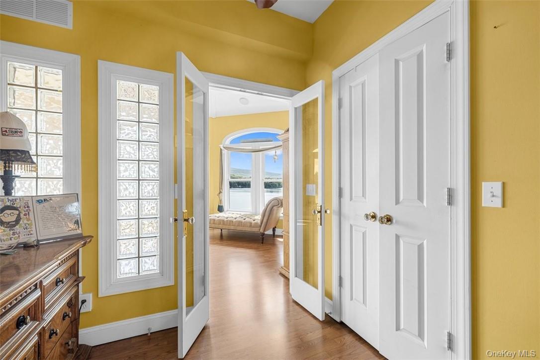 545 Shore Drive, New Windsor, NY 12553