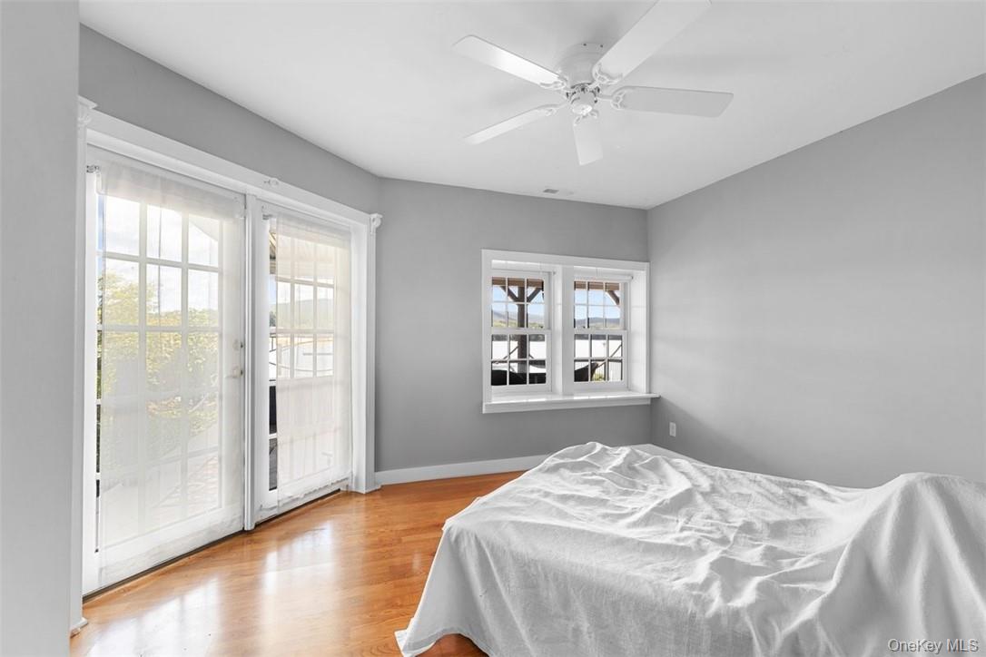 545 Shore Drive, New Windsor, NY 12553