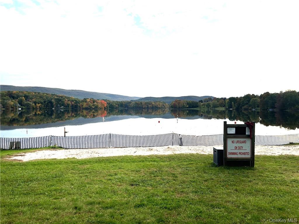 545 Shore Drive, New Windsor, NY 12553