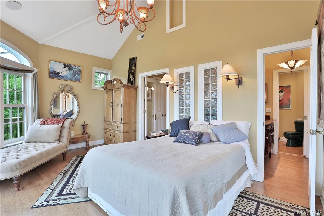 545 Shore Drive, New Windsor, NY 12553