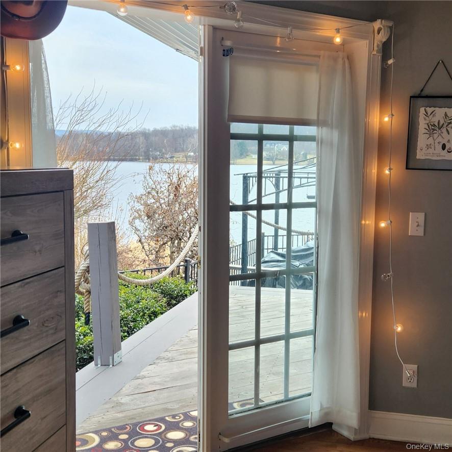 545 Shore Drive, New Windsor, NY 12553