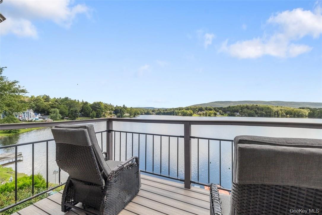 545 Shore Drive, New Windsor, NY 12553