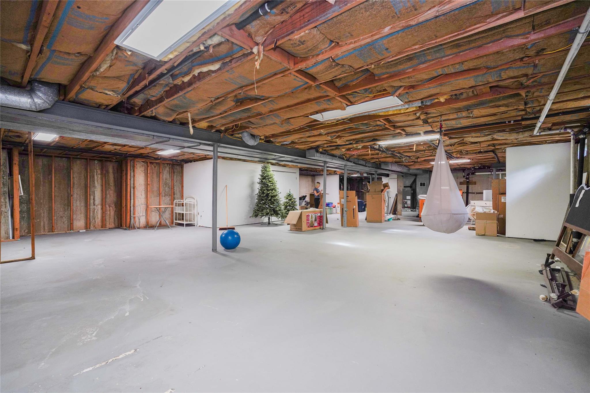 42 Elmhurst Avenue, Staten Island, NY 10301