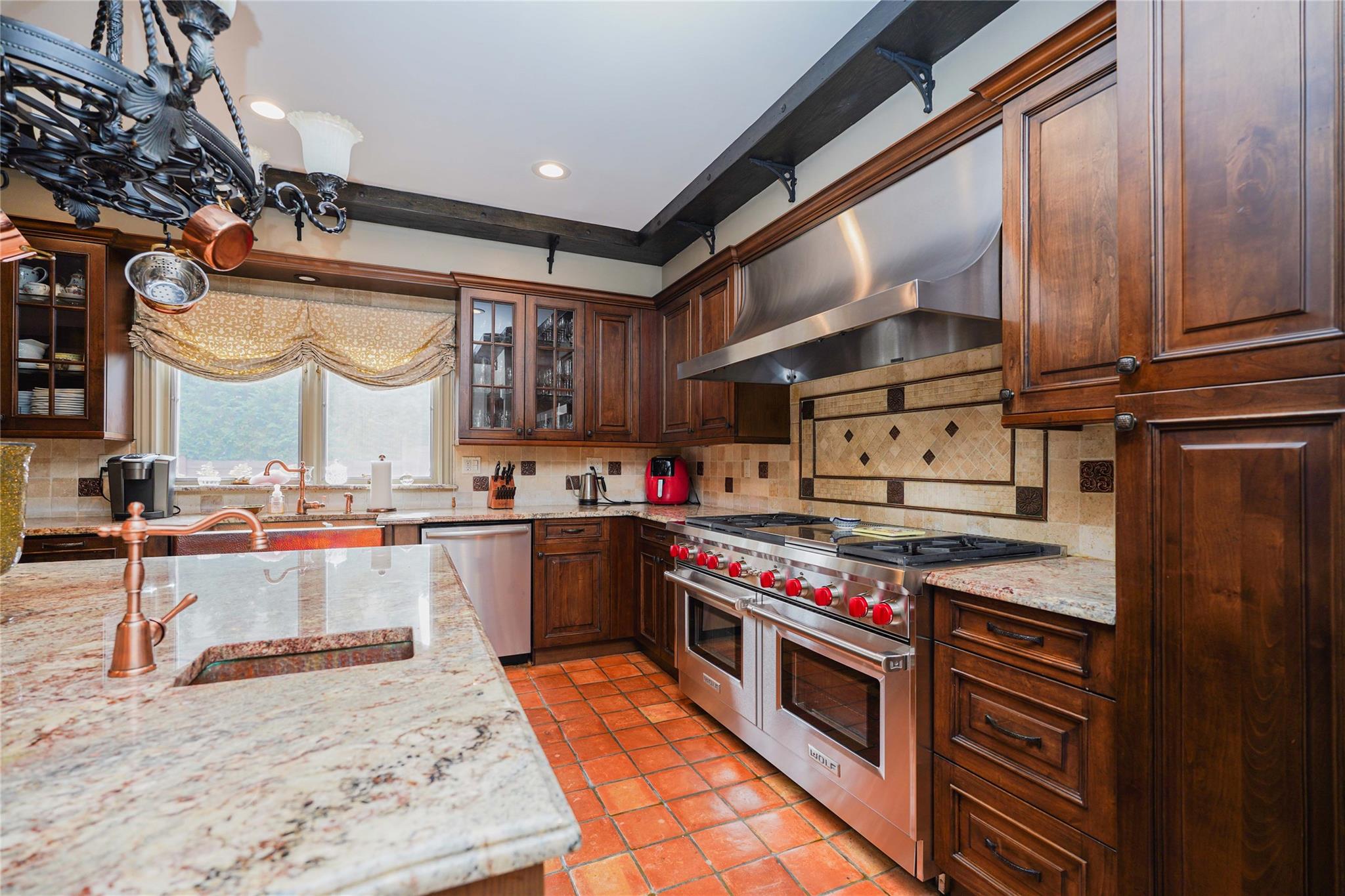 42 Elmhurst Avenue, Staten Island, NY 10301