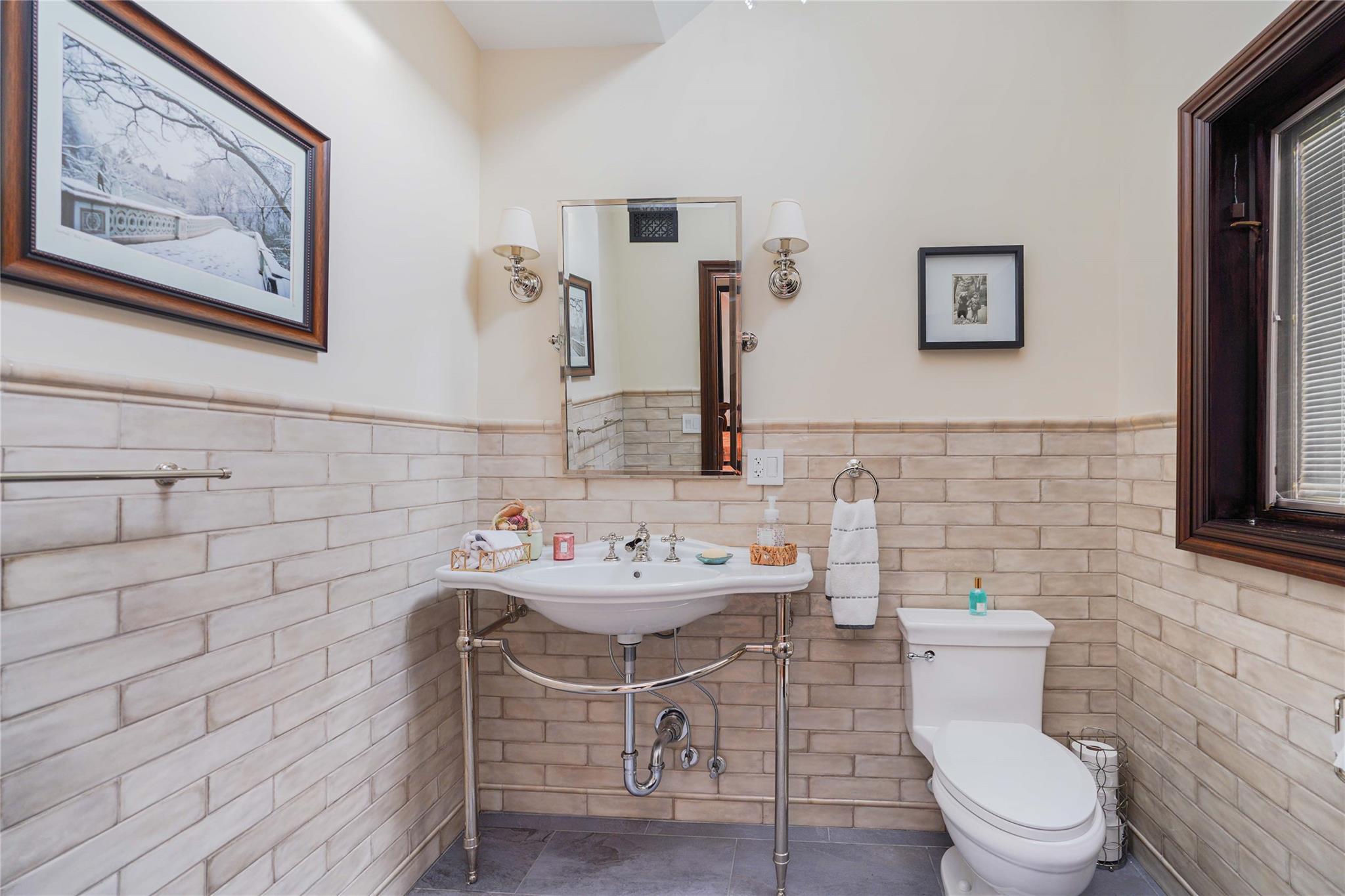 42 Elmhurst Avenue, Staten Island, NY 10301